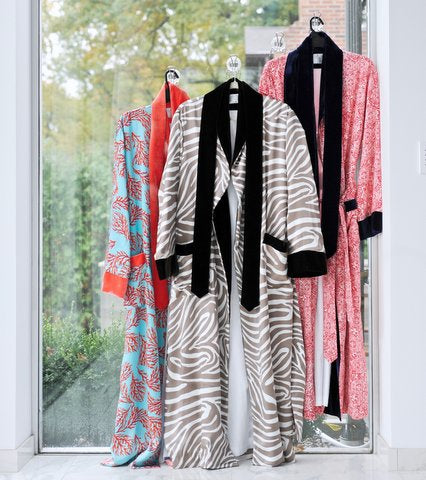 How To Choose And Wear A Robe